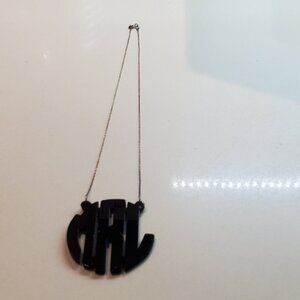 INITIAL NECKLACE - MRL
